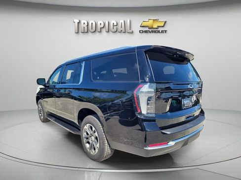 New 2026 Chevrolet Suburban LT w/ Comfort Package RWD image 3