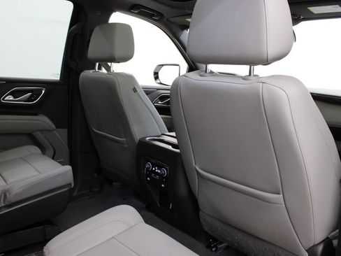 Used 2022 Chevrolet Tahoe LT w/ LT Signature Package RWD image 21
