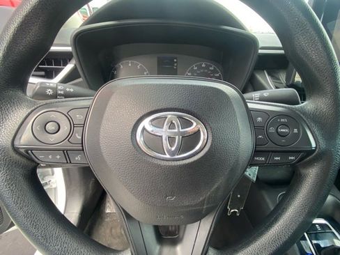 Used 2023 Toyota Corolla LE image 14