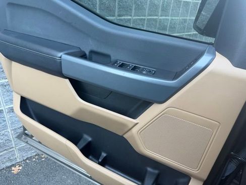 Used 2023 Ford F150 XLT image 31