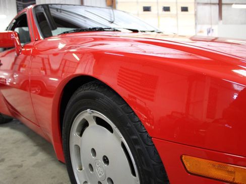Used 1987 Porsche 944 Turbo RWD image 14