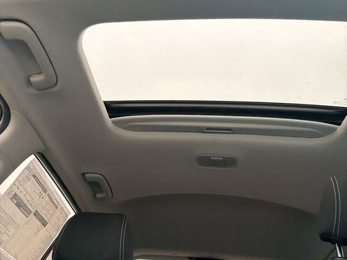 New 2026 Hyundai Venue SEL FWD image 21