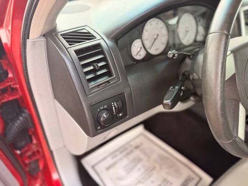 Used 2007 Chrysler 300 Touring w/ Comfort/Convenience Group RWD image 14