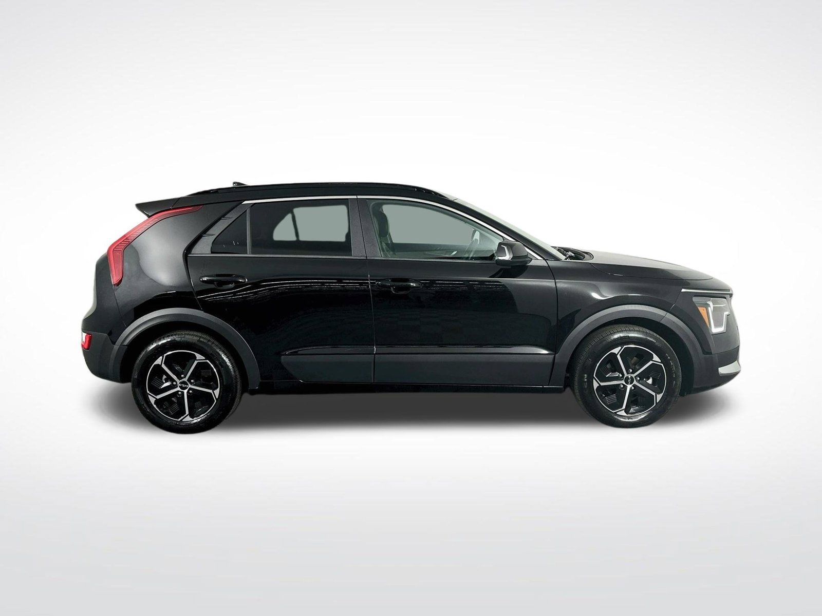 Used 2025 Kia Niro EX FWD image 9