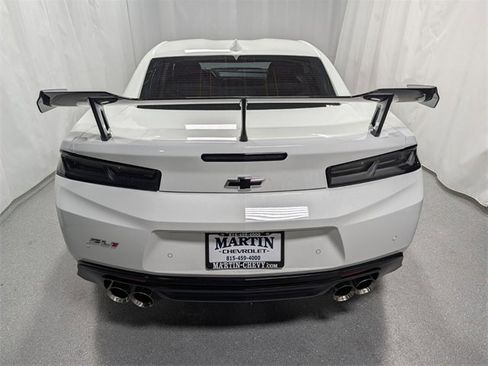 Used 2018 Chevrolet Camaro ZL1 image 6