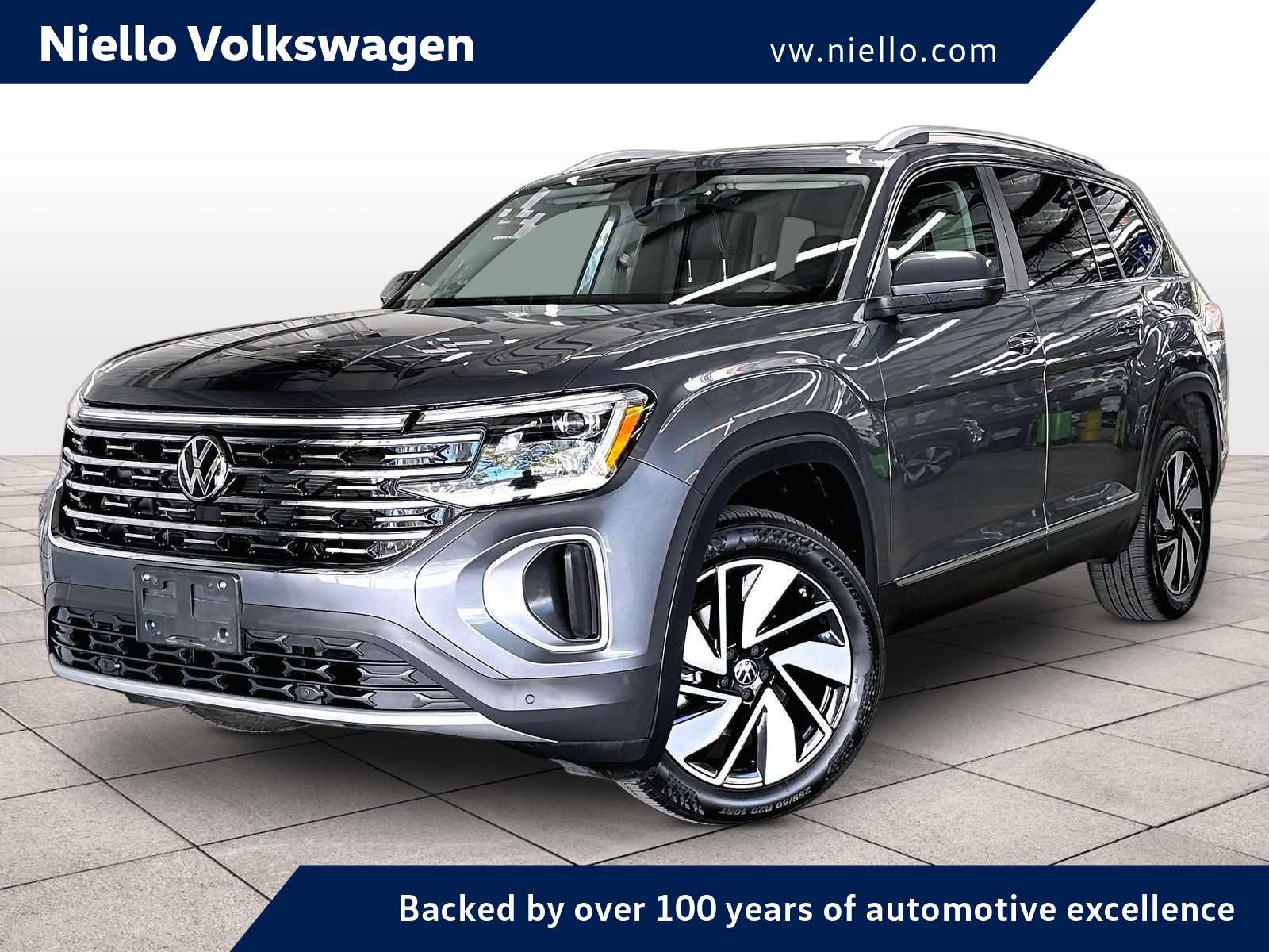 Used 2024 Volkswagen Atlas SEL AWD/4WD image 1