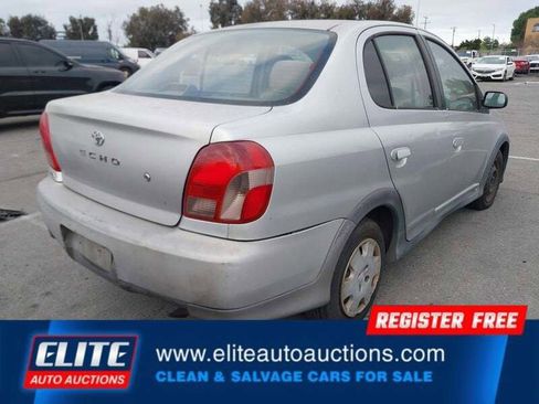 Used 2000 Toyota Echo Sedan image 7