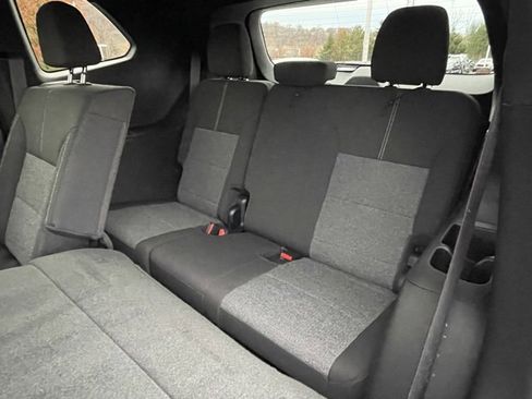 Certified 2025 GMC Acadia Elevation image 38