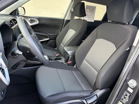 Used 2021 Kia Soul LX FWD image 13
