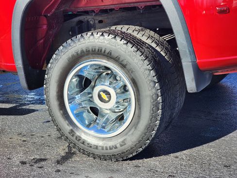 Used 2022 Chevrolet Silverado 3500 LTZ w/ LTZ Convenience Package image 10