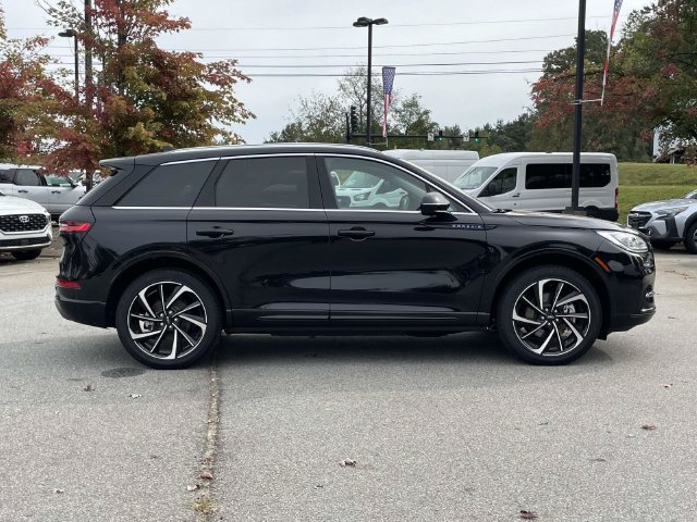 Used 2024 Lincoln Corsair Grand Touring w/ Equipment Group 301A AWD/4WD image 6