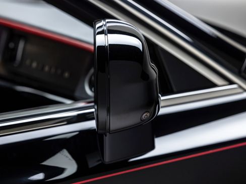 Used 2019 Rolls-Royce Phantom Sedan image 73