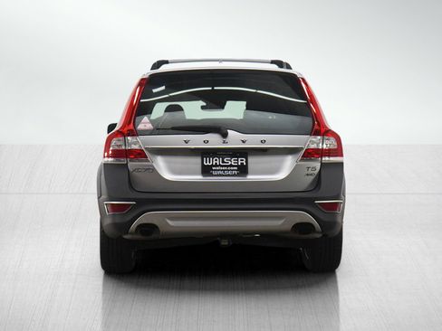 Used 2016 Volvo XC70 T5 Premier w/ Protection Package image 4