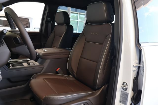 New 2026 GMC Sierra 2500 Denali w/ Denali Reserve Package AWD/4WD image 16