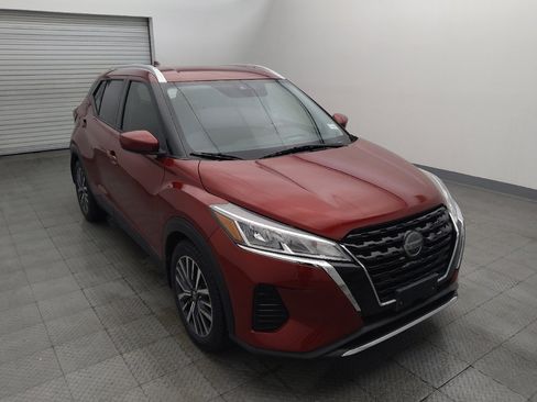 Used 2021 Nissan Kicks SV image 13