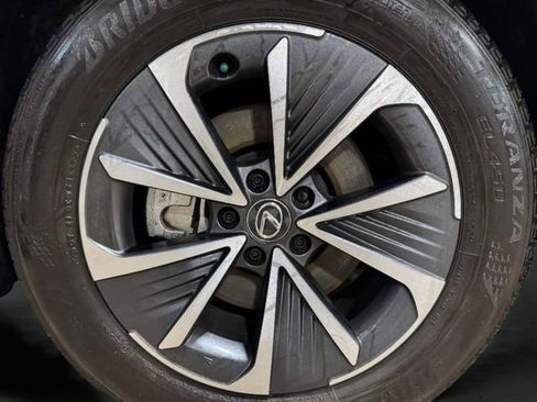 Used 2023 Lexus RZ 450e Premium image 35