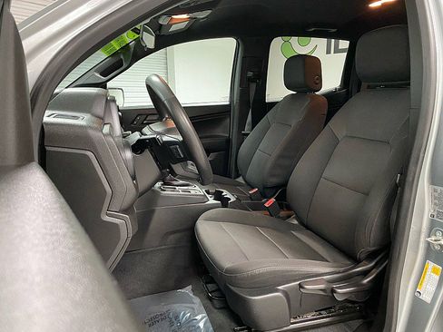 Used 2023 Chevrolet Colorado W/T image 10