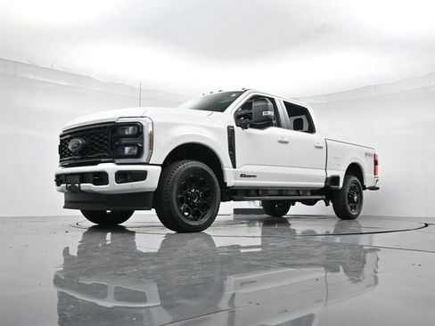 New 2026 Ford F250 Lariat w/ Black Appearance Package AWD/4WD image 35