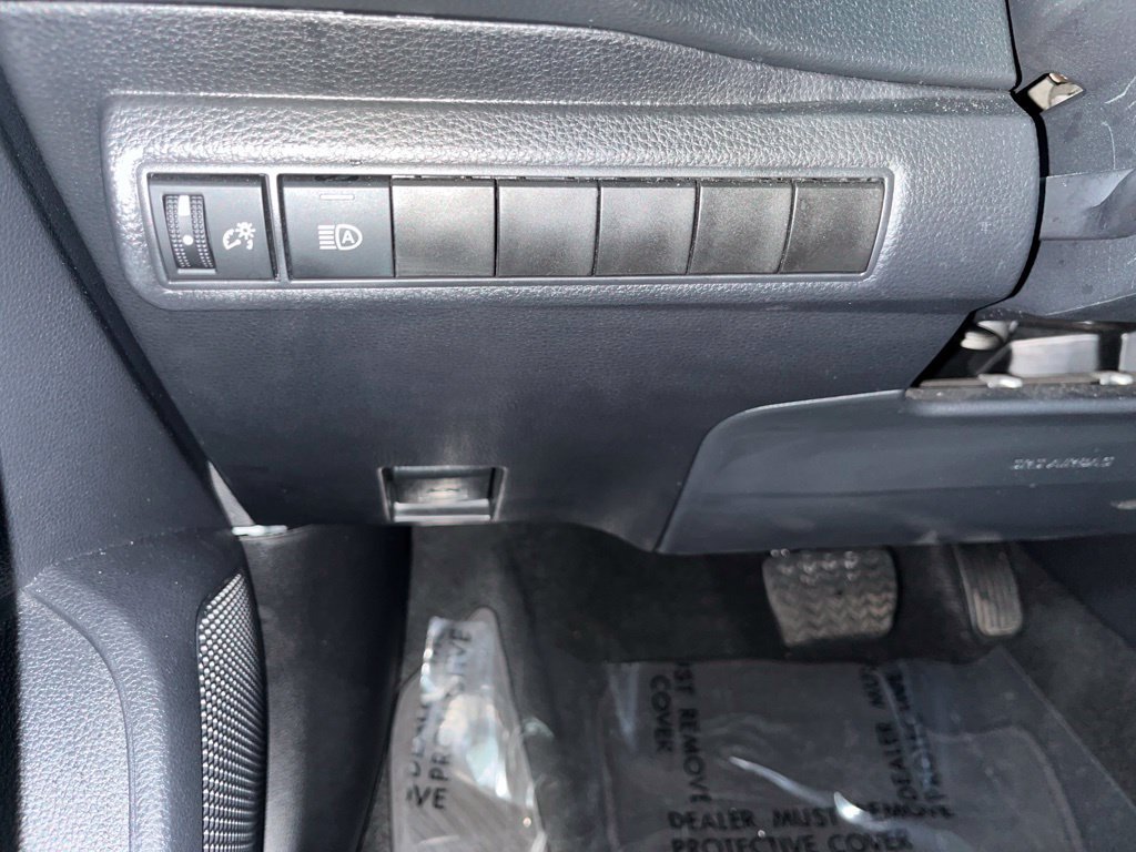 Used 2026 Toyota Corolla LE FWD image 55