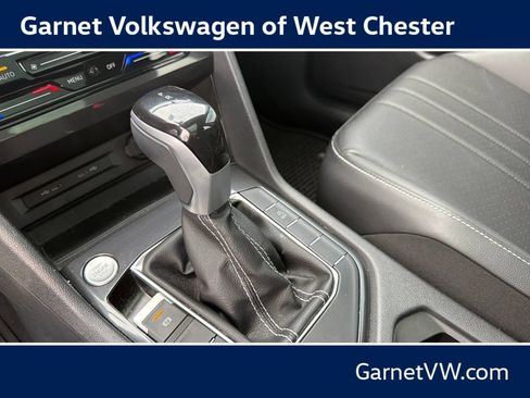 Certified 2023 Volkswagen Tiguan SE w/ Panoramic Sunroof Package AWD/4WD image 24