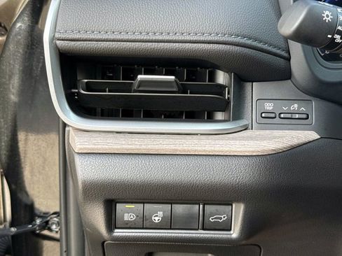 Used 2025 Toyota Grand Highlander AWD image 36