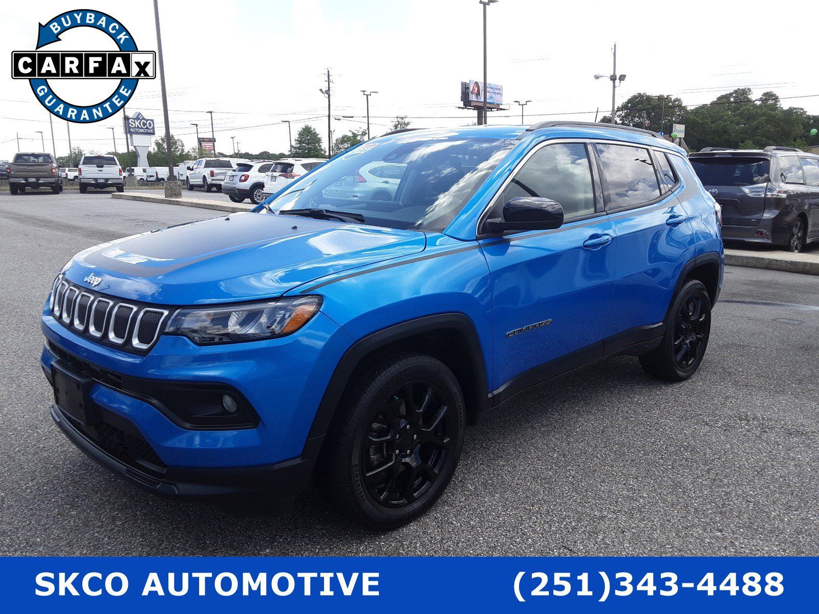 Used 2022 Jeep Compass Latitude w/ Mopar Graphics Package AWD/4WD image 1