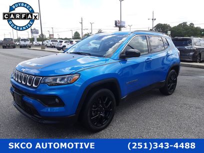 Used 2022 Jeep Compass Latitude w/ Mopar Graphics Package