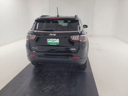 Used 2024 Jeep Compass Latitude AWD/4WD image 7