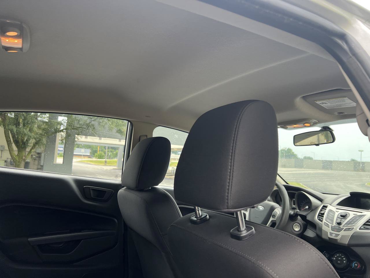 Used 2011 Ford Fiesta SE w/ 203A Rapid Spec Order Code FWD image 26