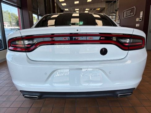 Used 2018 Dodge Charger SXT image 10