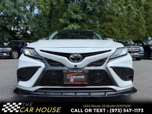 Used 2021 Toyota Camry XSE w/ Navigation Package FWD image 11