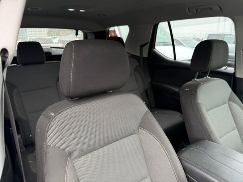 Used 2020 Chevrolet Traverse LS w/ LPO, Cargo Package FWD image 3