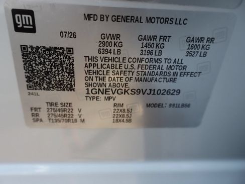 New 2027 Chevrolet Traverse LT w/ Driver Confidence Package AWD/4WD image 34