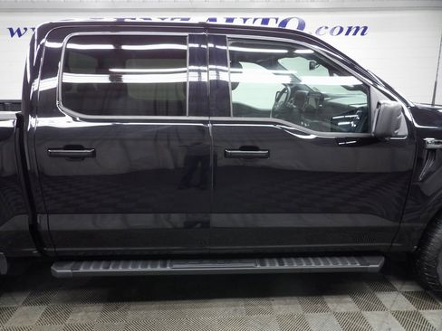Used 2024 Ford F150 XLT w/ XLT Black Appearance Package image 40