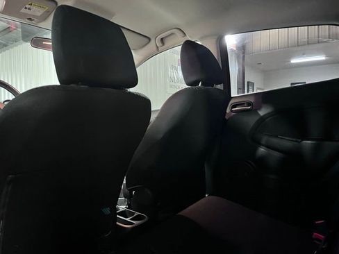 Used 2013 MAZDA MAZDA2 Touring FWD image 12