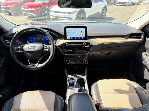 Used 2022 Ford Escape Titanium w/ Titanium Elite Package AWD/4WD image 27