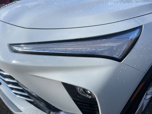 Certified 2024 Buick Envista Preferred w/ Convenience I Package image 12