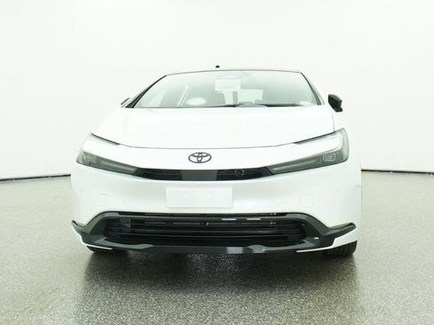 New 2026 Toyota Prius FWD image 90