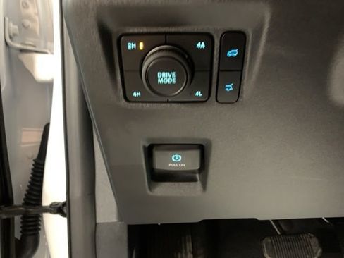 Used 2025 Ford Expedition Active AWD/4WD image 31