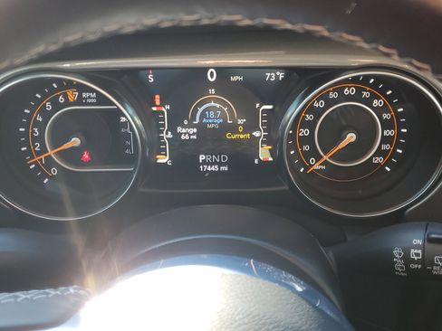 Used 2021 Jeep Wrangler Unlimited Sahara image 22