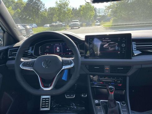 New 2026 Volkswagen Jetta GLI Autobahn FWD image 10