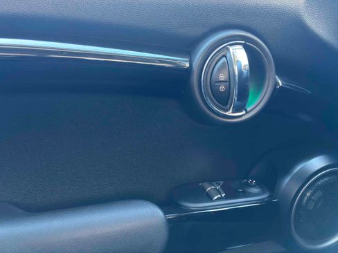 Used 2015 MINI Cooper S FWD image 28