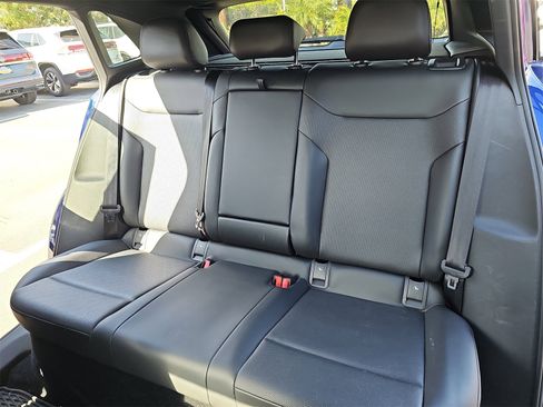 Used 2022 Volkswagen ID.4 Pro S image 12