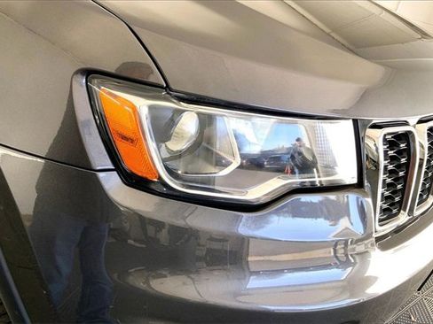 Used 2020 Jeep Grand Cherokee Limited image 28
