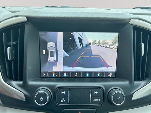 Used 2019 GMC Terrain Denali w/ Advanced Safety Package AWD/4WD image 15