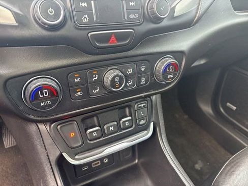 Used 2020 GMC Terrain SLT w/ Preferred Package image 25