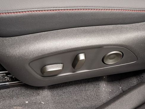 New 2026 Chevrolet Traverse Z71 image 10