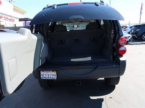 Used 2006 Jeep Liberty Sport image 14