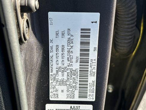 Used 2018 Toyota Tundra Limited w/ Limited Premium Package RWD image 26