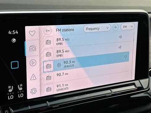 New 2026 Volkswagen Atlas SE FWD image 17